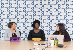 Publicação reúne conceitos, métodos de diagnóstico e modelos para desenvolver ações de diversidade e inclusão.