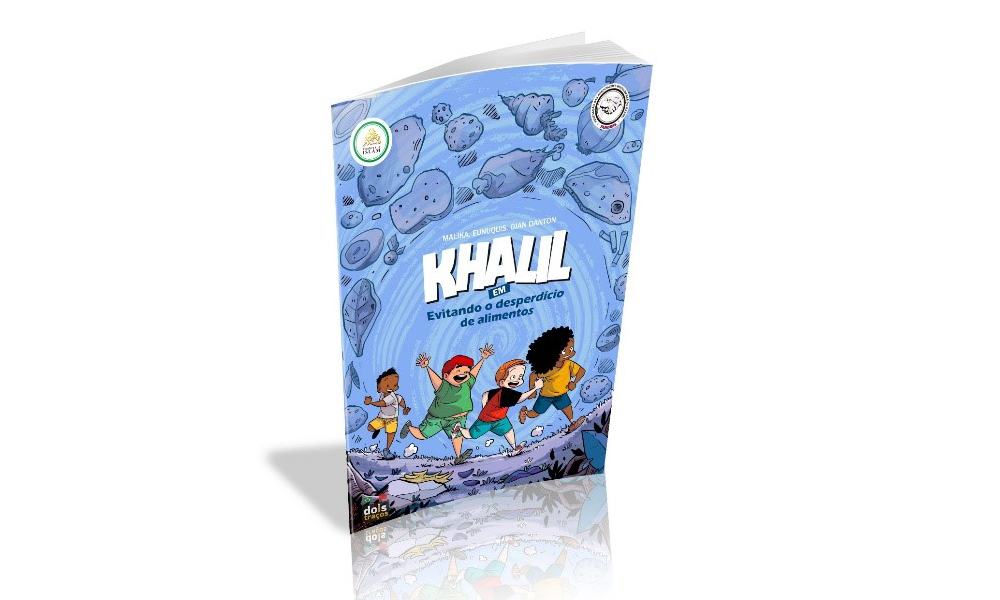 Arte em fundo branco com um exemplar do gibi Khalil no centro, em pé